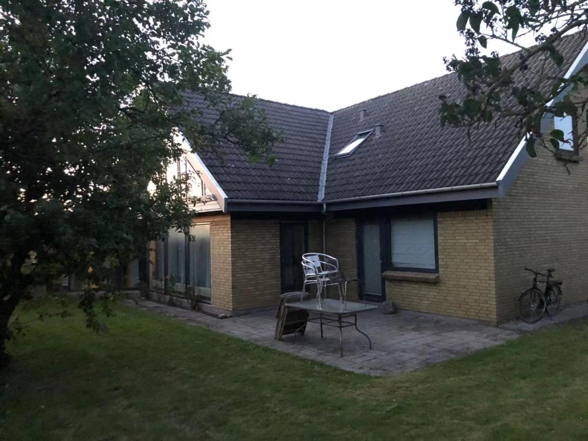 Quiet Villa Apartment Close To Everything Odense Exteriér fotografie